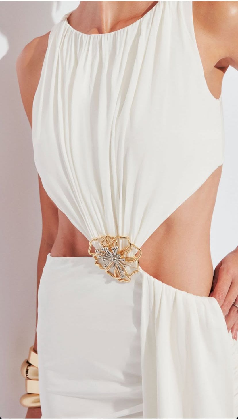 A Dress In lvory White Color