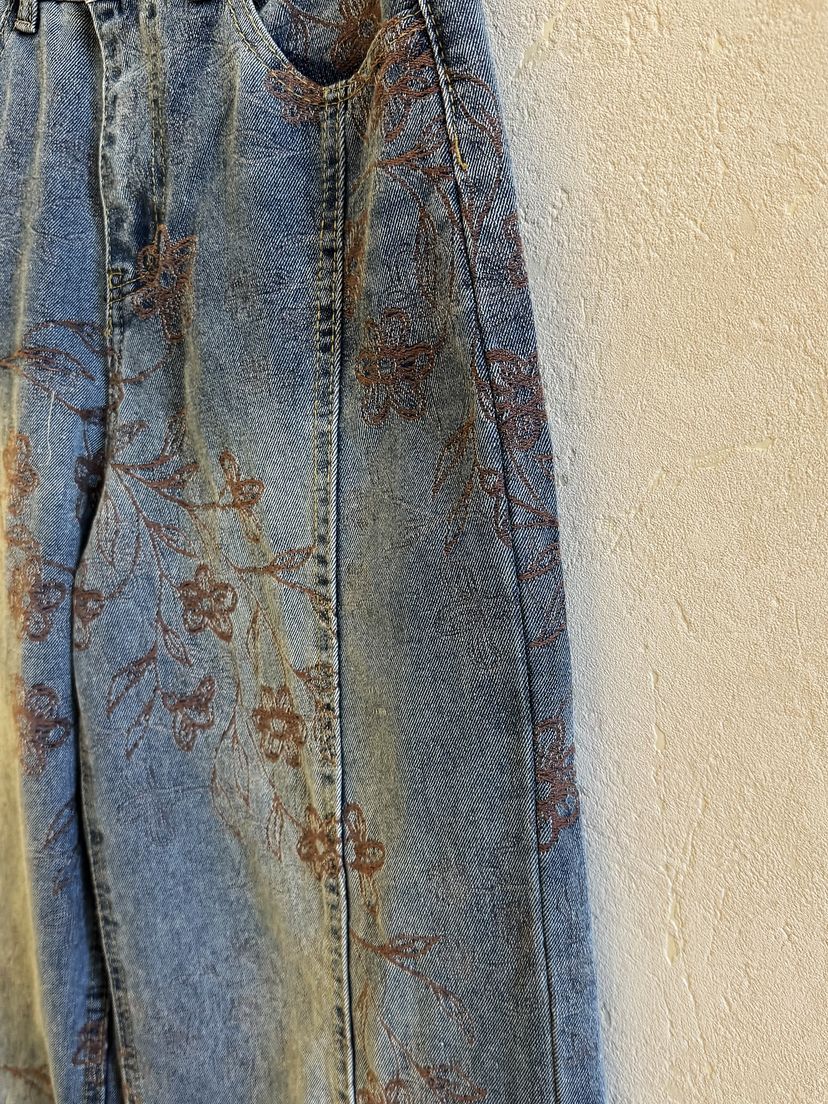 Wide Leg Jeans